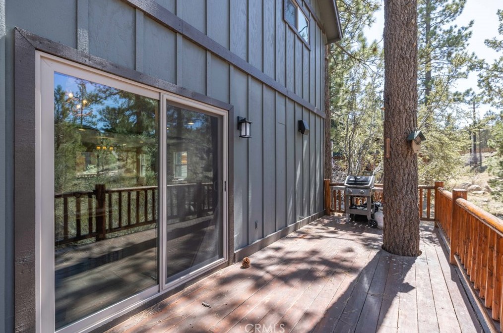 435 Ashwood Dr, Big Bear City CA  92314-8860 exterior