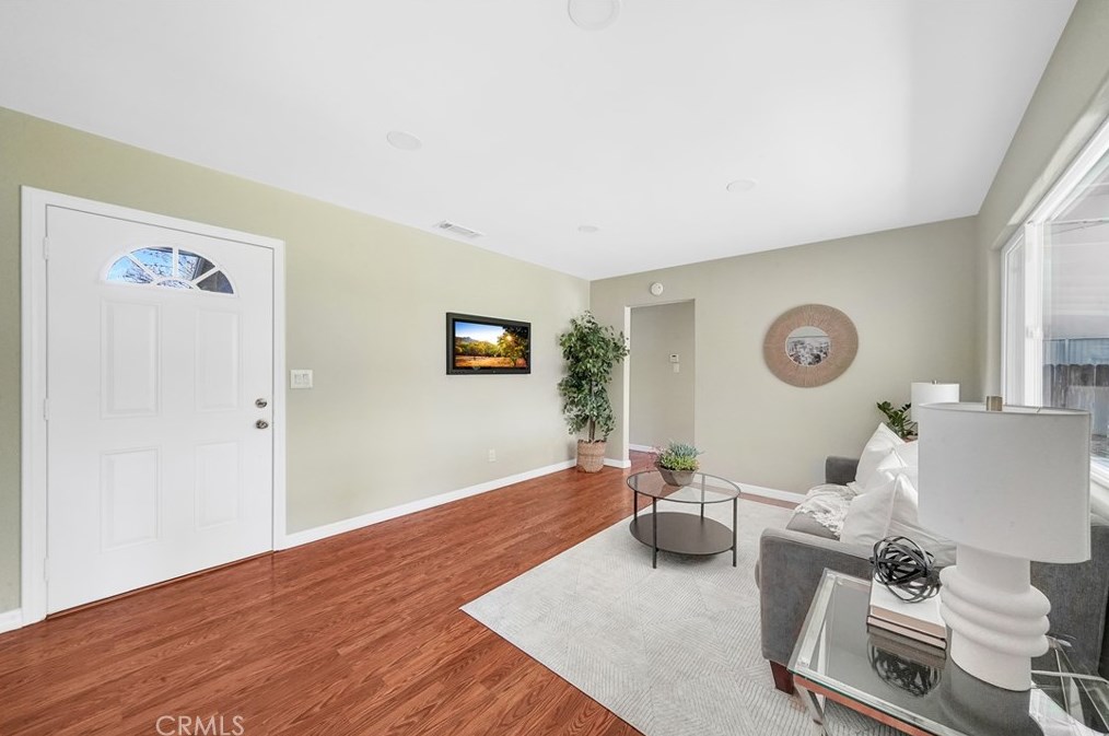6218 Eglise Ave, Pico Rivera CA  90660-3334 exterior