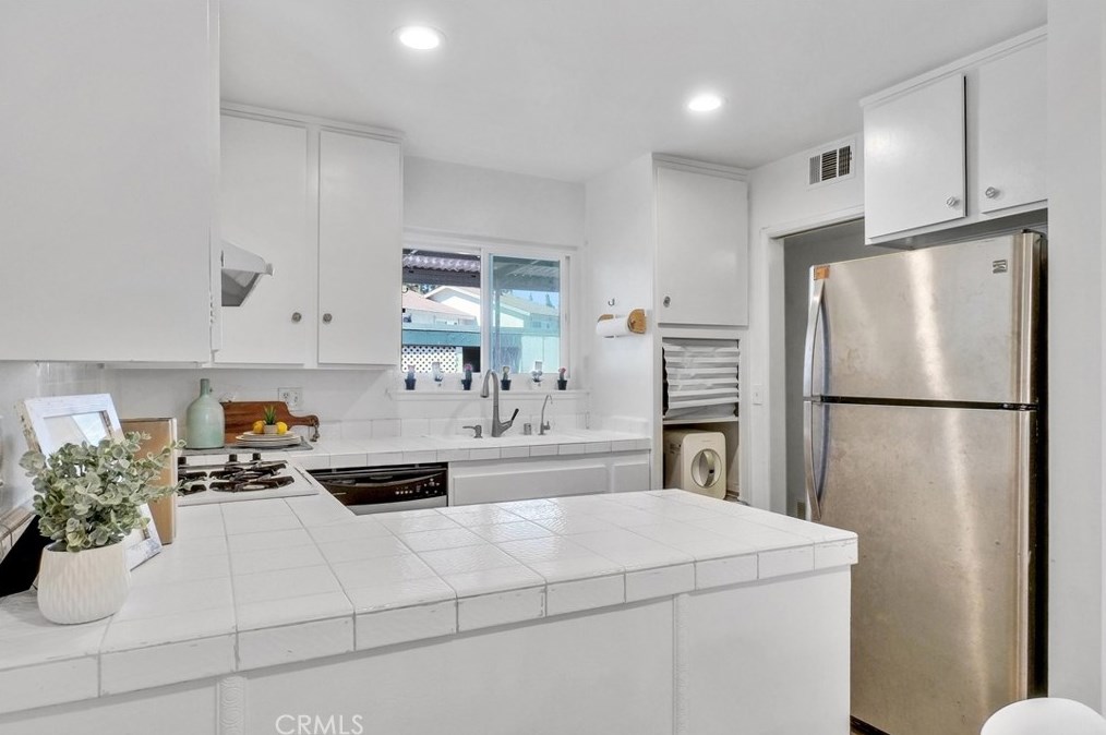 8126 Firth Grn, Buena Park CA  90621-1315 exterior