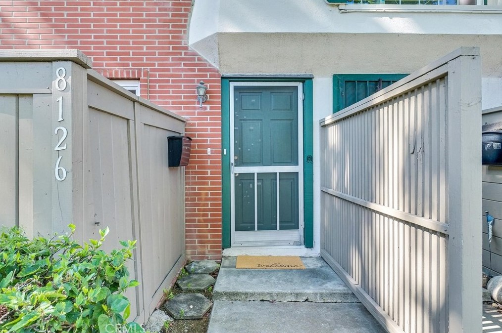 8126 Firth Grn, Buena Park CA  90621-1315 exterior