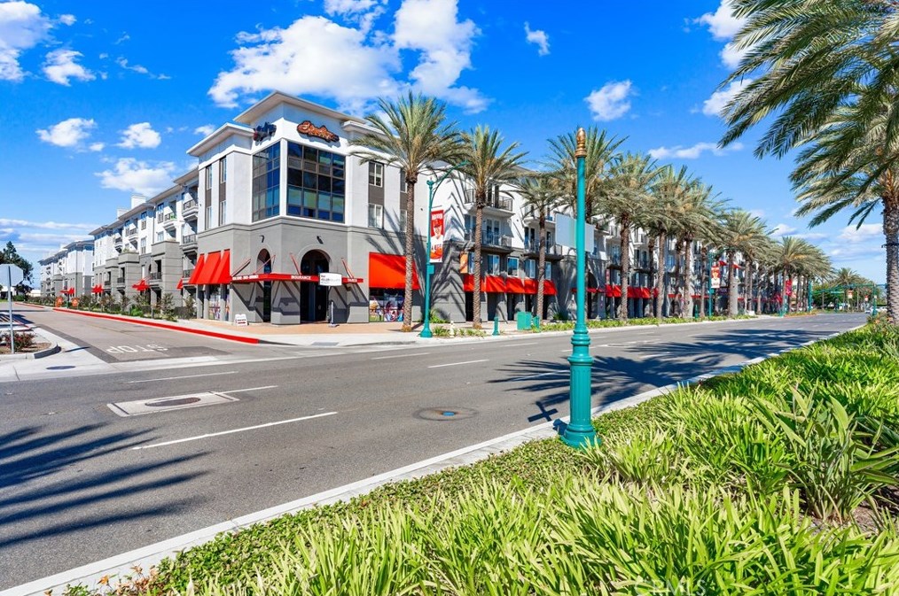 1801 E Katella Ave #4171, Anaheim, CA 92805