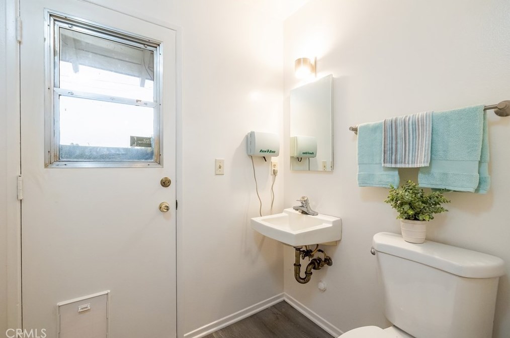 1509 Laster Ave, Anaheim CA  92802-2712 exterior