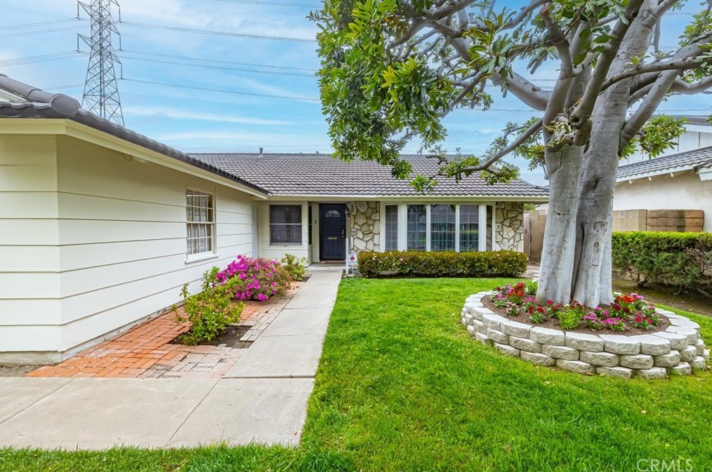 1509 Laster Ave, Anaheim CA  92802-2712 exterior
