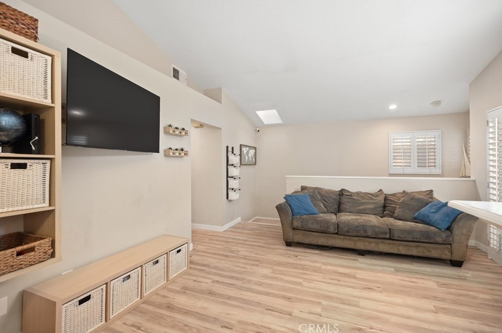 180 Chandon, Laguna Beach CA  92677-5735 exterior