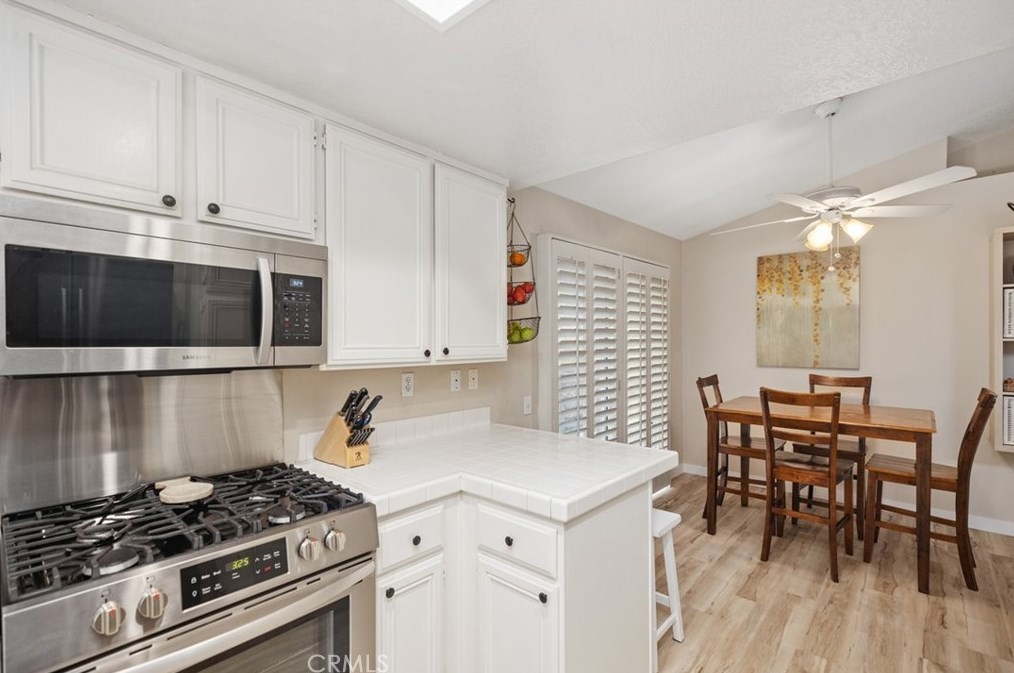 180 Chandon, Laguna Beach CA  92677-5735 exterior