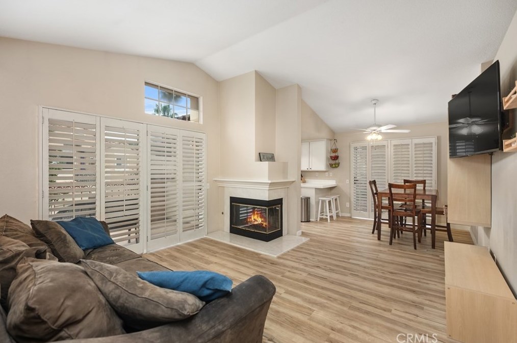 180 Chandon, Laguna Beach CA  92677-5735 exterior