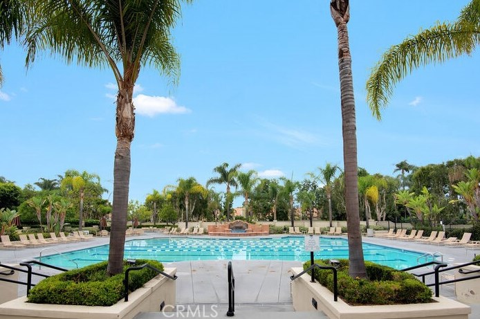 180 Chandon, Laguna Beach CA  92677-5735 exterior