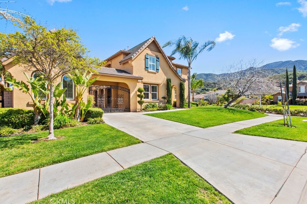 3291 Huntfield St, Corona, CA 92882