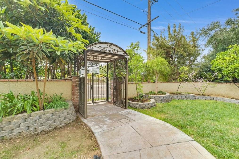 18161 Buena Vista Ave, Yorba Linda, CA 92886-4010