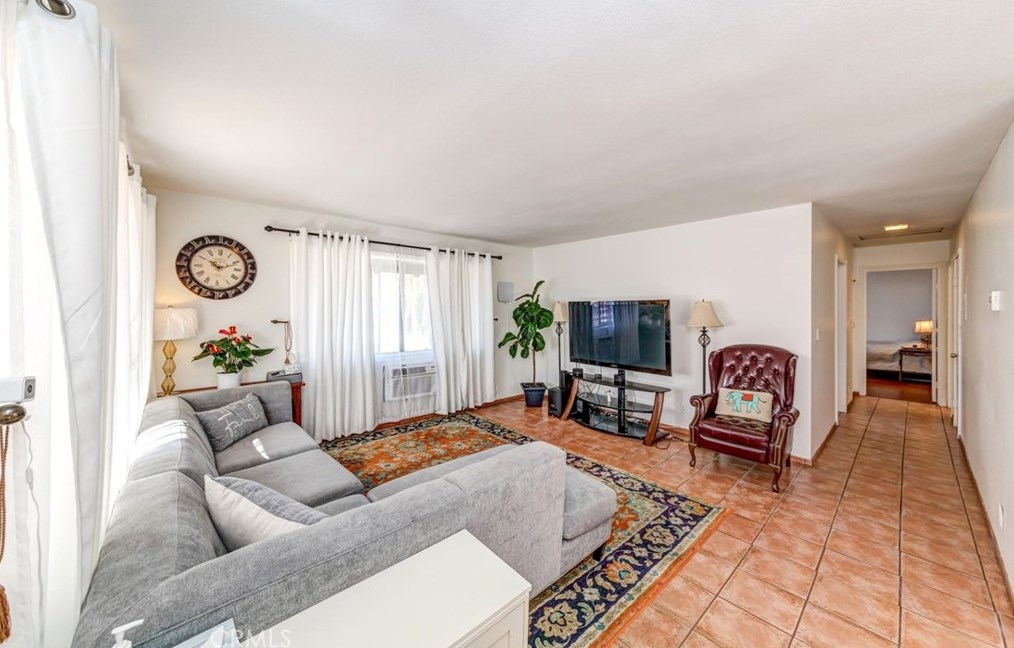 9741 Acacia Ave #28, Garden Grove, CA 92841