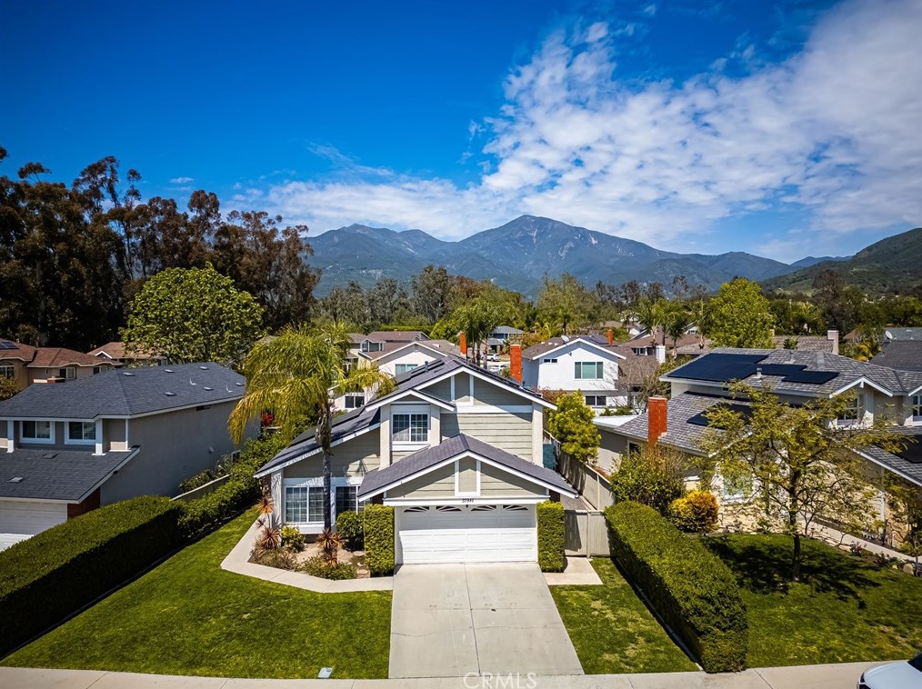 31981 Lazy Glen Ln, Trabuco Canyon, CA 92679-3220