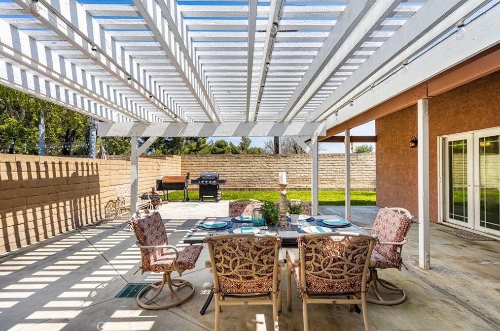 7400 Woodsboro Ave, Anaheim CA  92807-2428 exterior