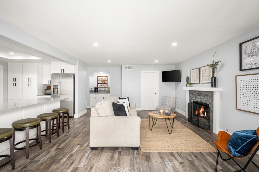 7400 Woodsboro Ave, Anaheim CA  92807-2428 exterior