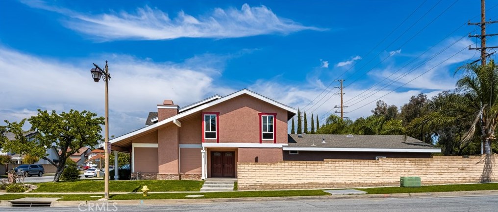 7400 Woodsboro Ave, Anaheim CA  92807-2428 exterior