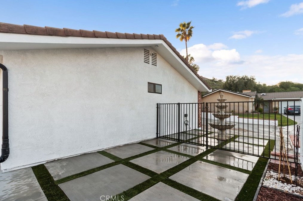 12019 Quantico Dr, Riverside CA  92505-3736 exterior