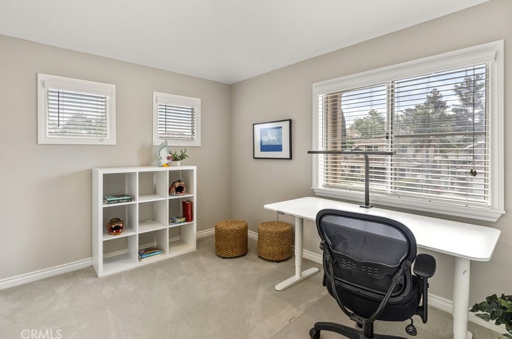 500 Laureltree Dr, Anaheim CA  92808-1626 exterior