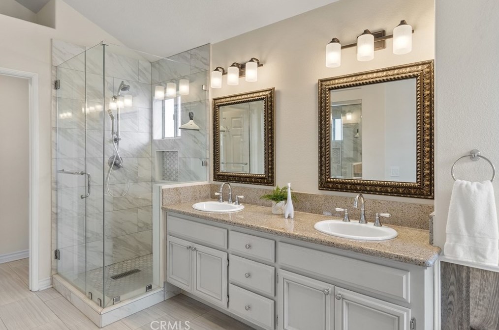500 Laureltree Dr, Anaheim CA  92808-1626 exterior