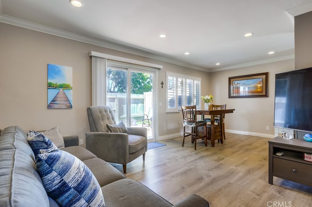 22887 Leo Ln, El Toro, CA 92630-4911
