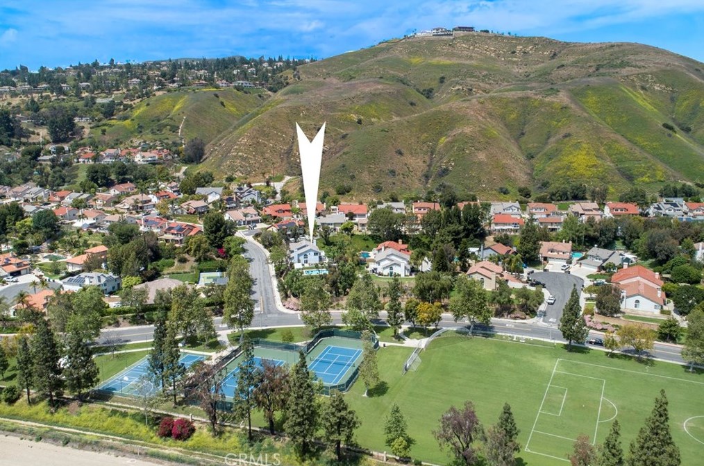 28195 Meadow Land Dr, Yorba Linda, CA 92887-5826