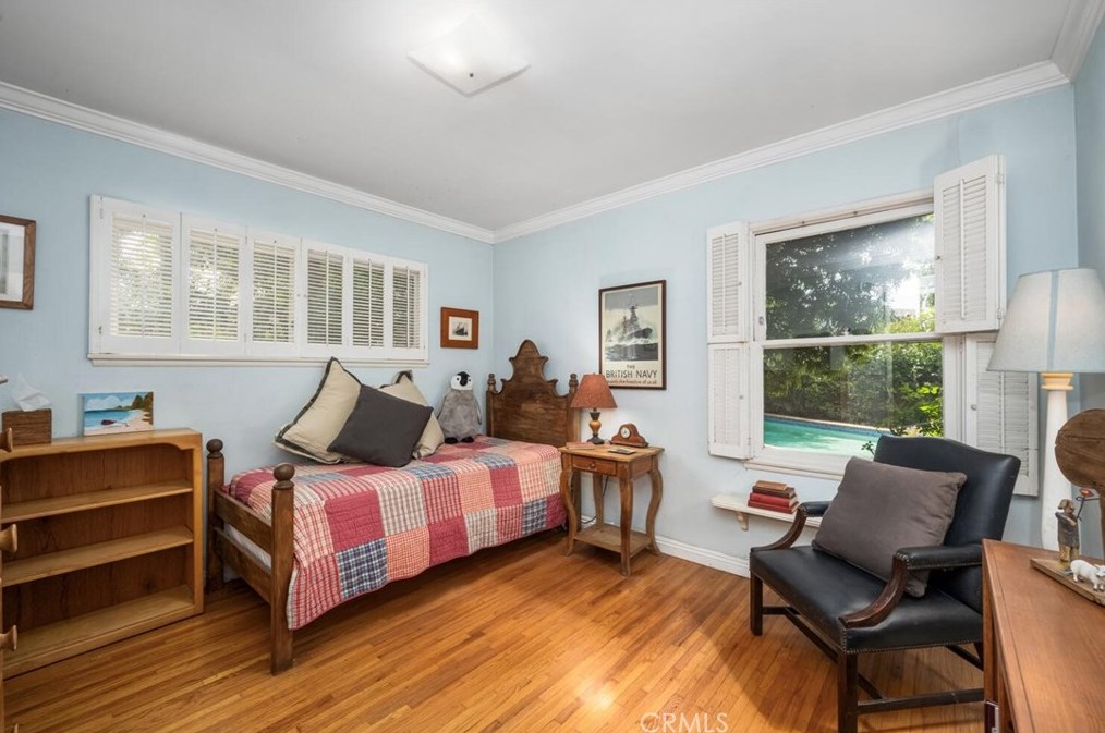 11614 Regent St, Los Angeles CA  90066-3322 exterior