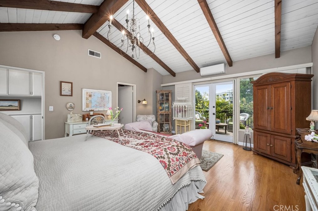 11614 Regent St, Los Angeles CA  90066-3322 exterior