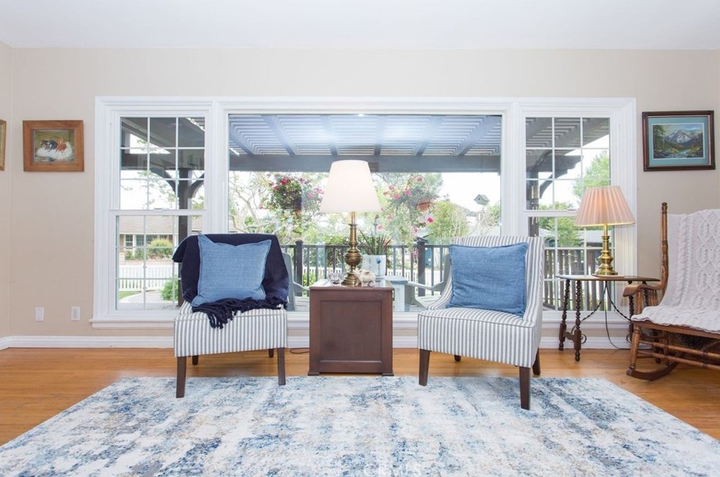 1101 Fern Dr, Fullerton CA 92833-2361 exterior