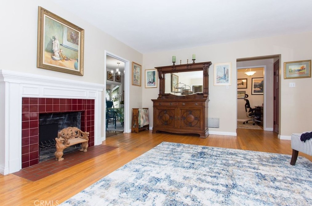 1101 Fern Dr, Fullerton CA 92833-2361 exterior