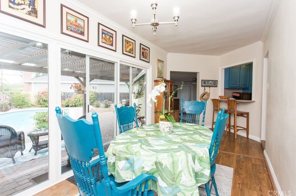 1101 Fern Dr, Fullerton CA 92833-2361 exterior