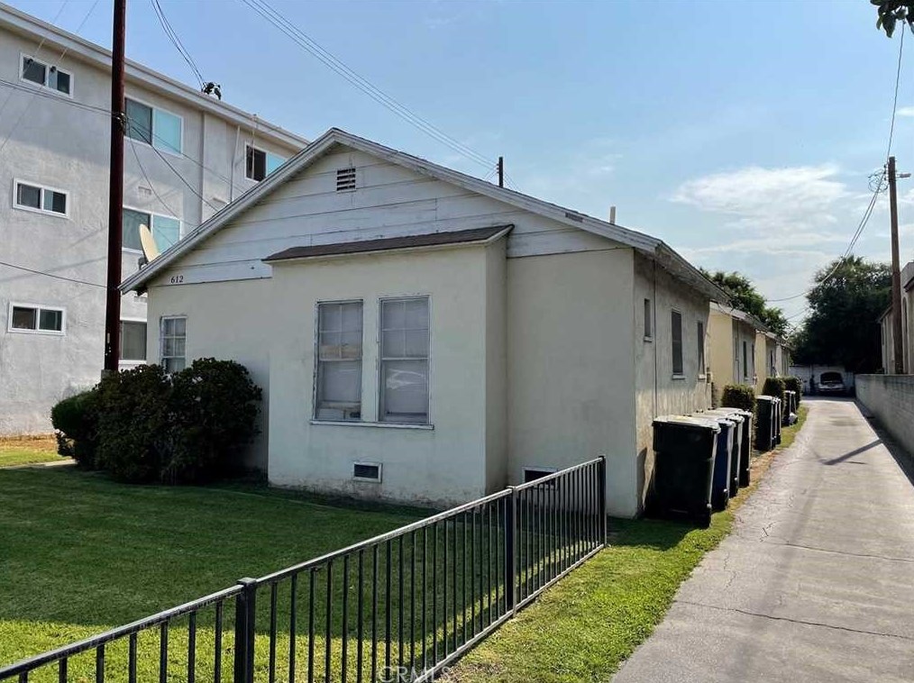 612 6th St, Alhambra, CA 91801-5931