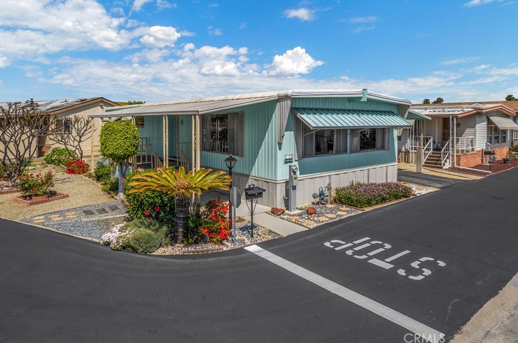 1201 Valencia #170, Fullerton, CA 92833