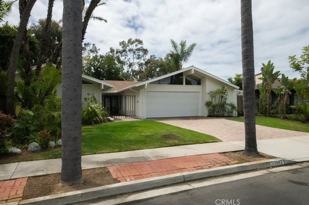 23842 Windmill Ln, Laguna Beach, CA 92677-1713