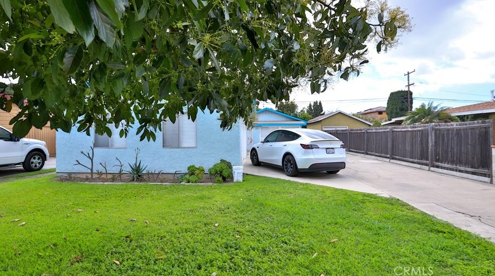 10122 Larson Ave, Garden Grove CA  92843-1037 exterior