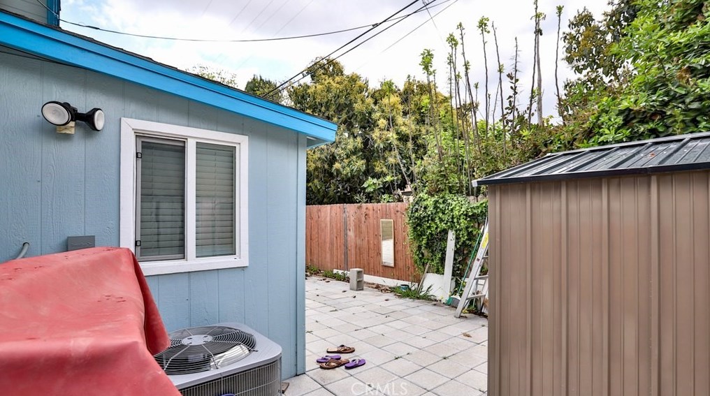 10122 Larson Ave, Garden Grove CA  92843-1037 exterior