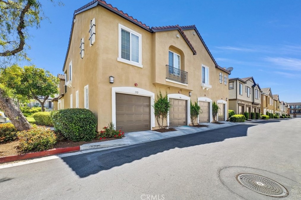 1372 Mc Fadden Dr, Fullerton CA  92833-5604 exterior
