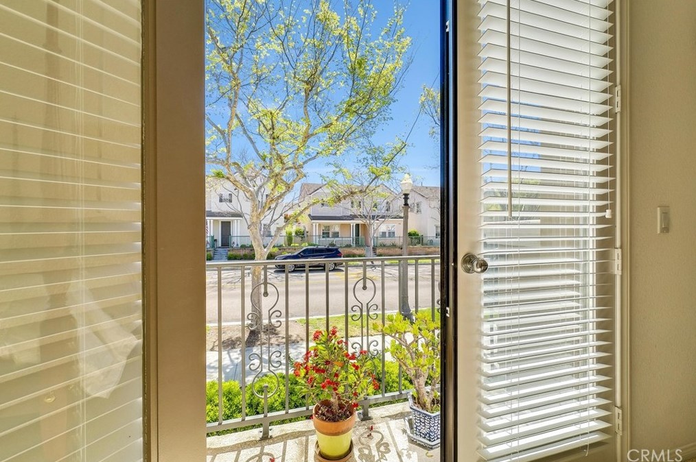 1372 Mc Fadden Dr, Fullerton CA  92833-5604 exterior