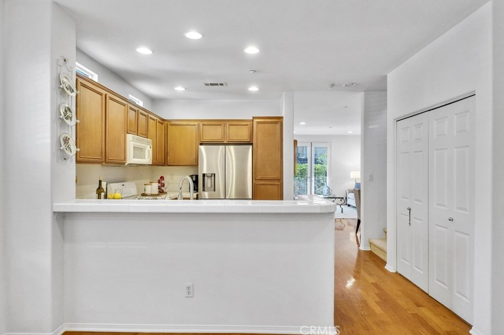 1372 Mc Fadden Dr, Fullerton CA  92833-5604 exterior