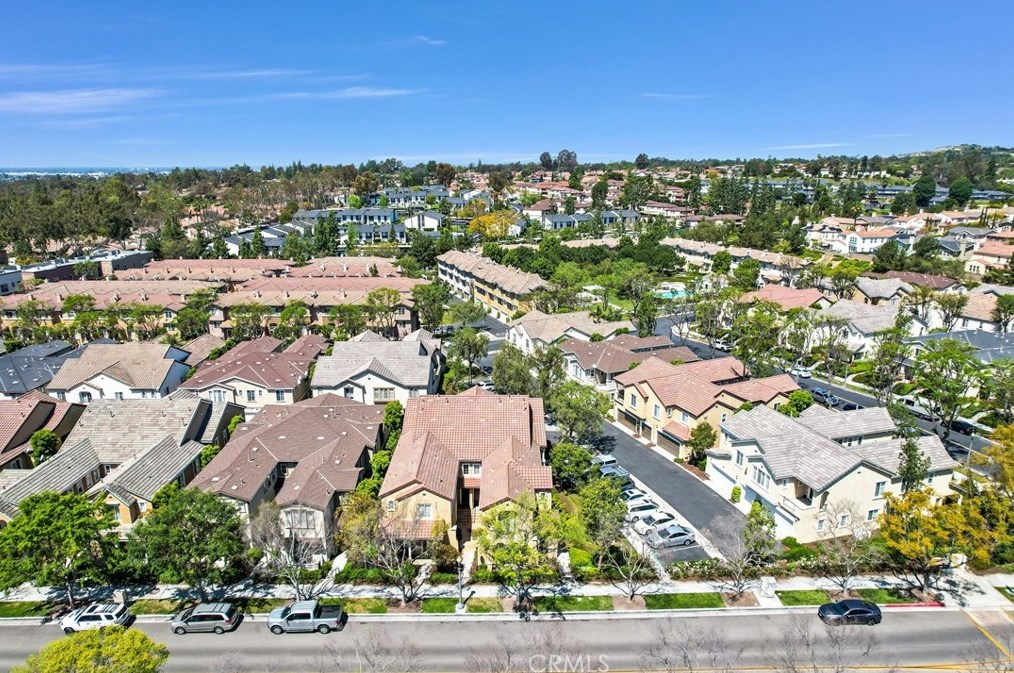1372 Mc Fadden Dr, Fullerton CA  92833-5604 exterior