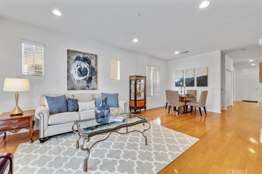 1372 Mc Fadden Dr, Fullerton CA  92833-5604 exterior