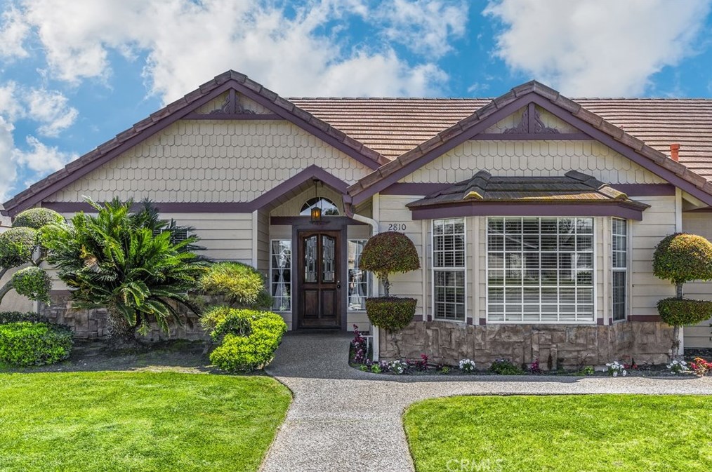 2810 E Burntwood Ave, Anaheim, CA 92806