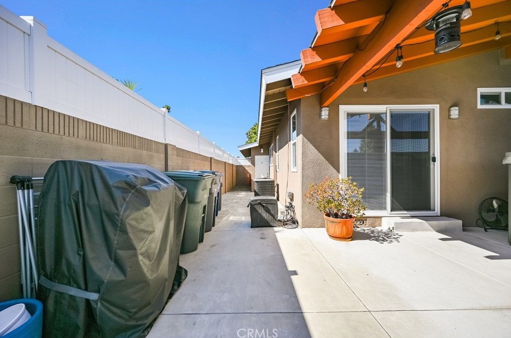 6766 San Benito Way, Buena Park CA  90620-3742 exterior