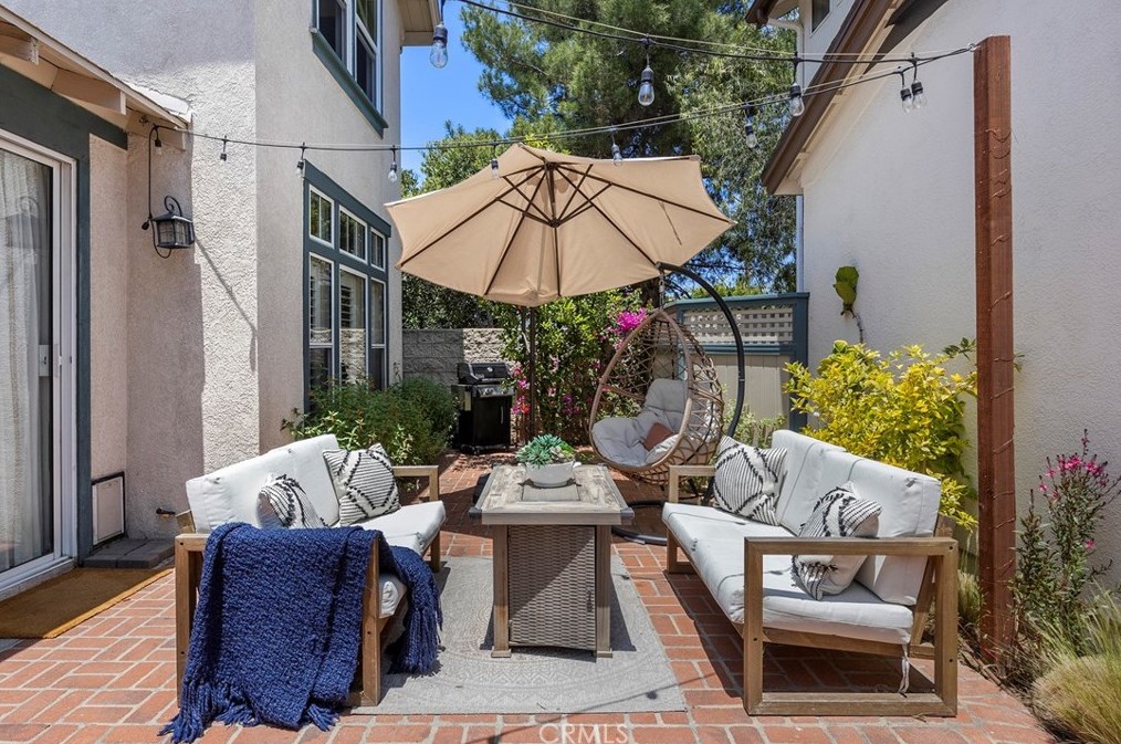 337 Honeysuckle Ln, Brea CA  92821-5056 exterior