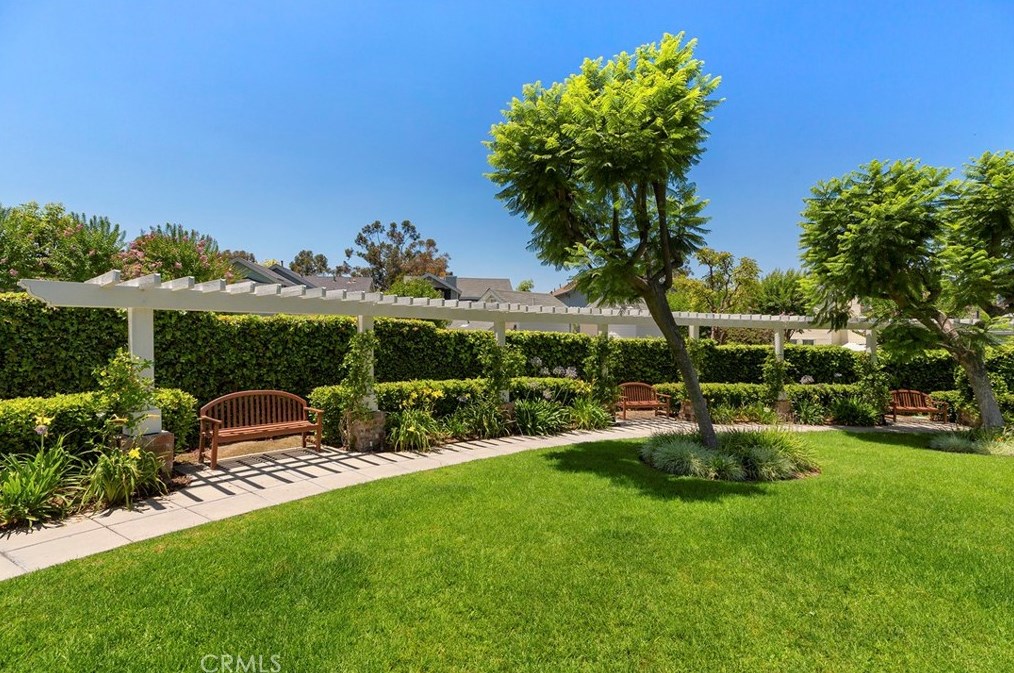 337 Honeysuckle Ln, Brea CA  92821-5035 exterior