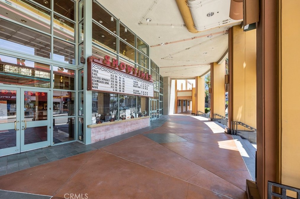 337 Honeysuckle Ln, Brea CA  92821-5035 exterior