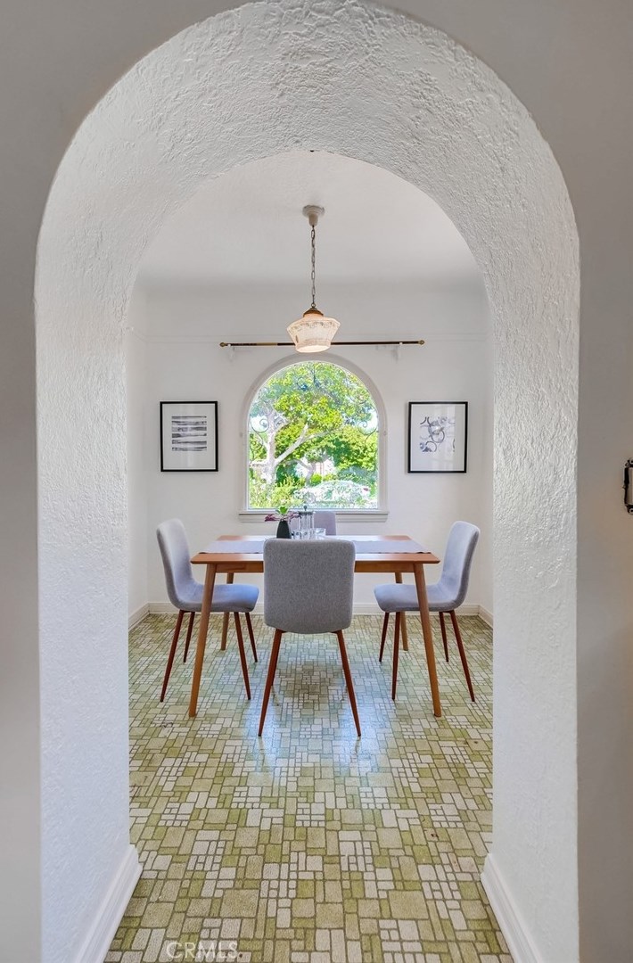 3565 Lemon Ave, Long Beach CA  90807-4747 exterior