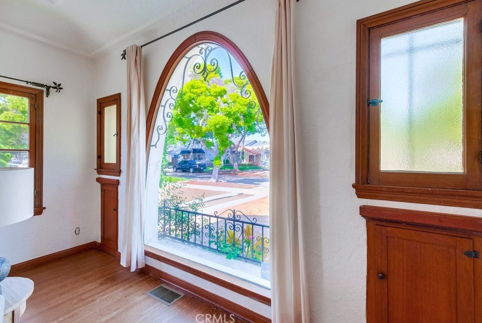 3565 Lemon Ave, Long Beach CA  90807-4747 exterior