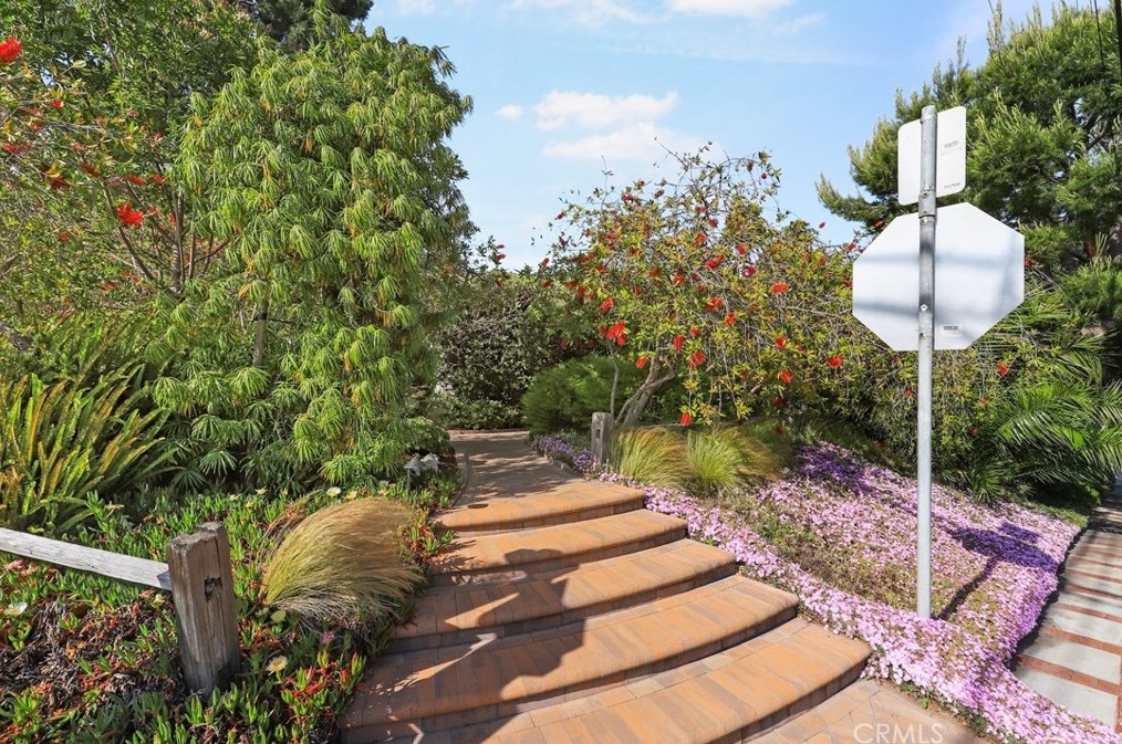 3500 Elm Ave, Manhattan Beach, CA 90266