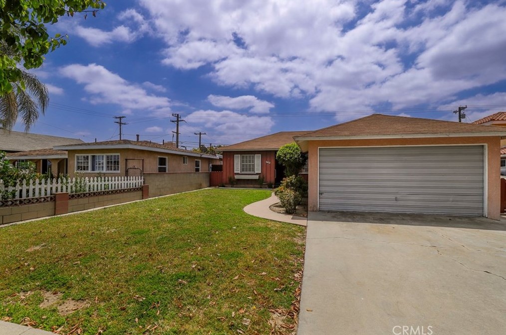 7432 Cortland Ave, Paramount, CA 90723
