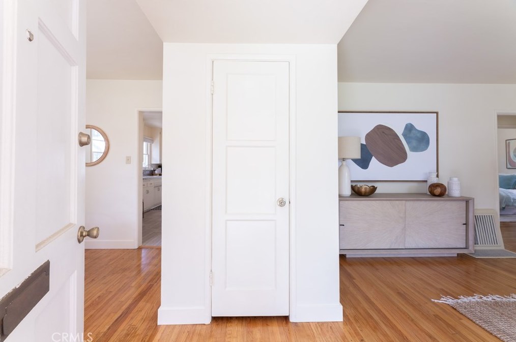 4643 Knoxville Ave, Lakewood, CA 90713-2721