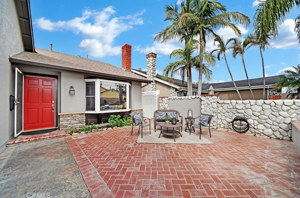 5308 E Cresthill Dr, Anaheim, CA 92807