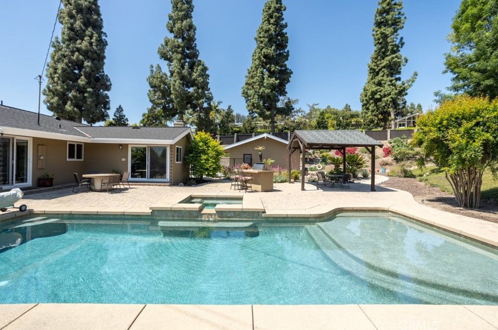633 Santa Barbara Ave, Fullerton, CA 92835